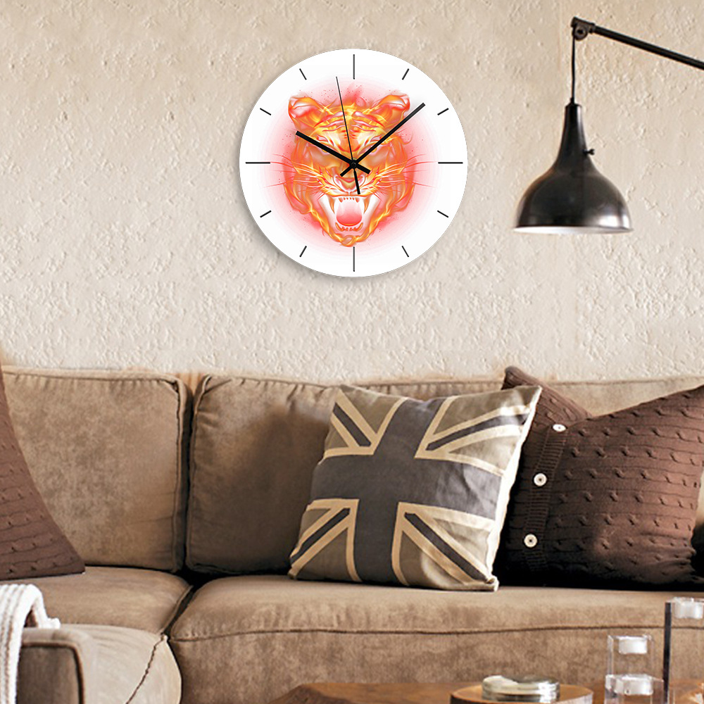Angry Tiger Wall Clock for Liv - Home Decor On Amazon recension och pris
