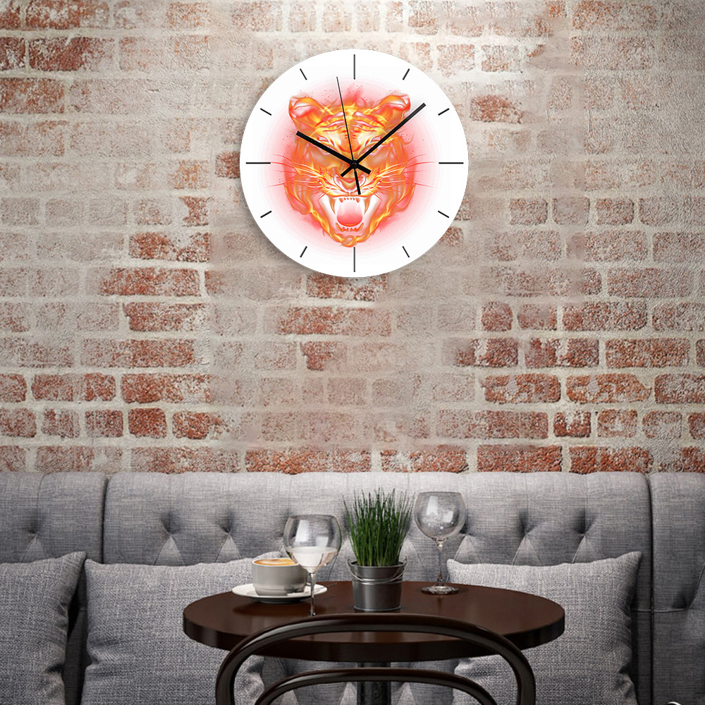 Angry Tiger Wall Clock for Liv - Home Decor On Amazon recension och pris