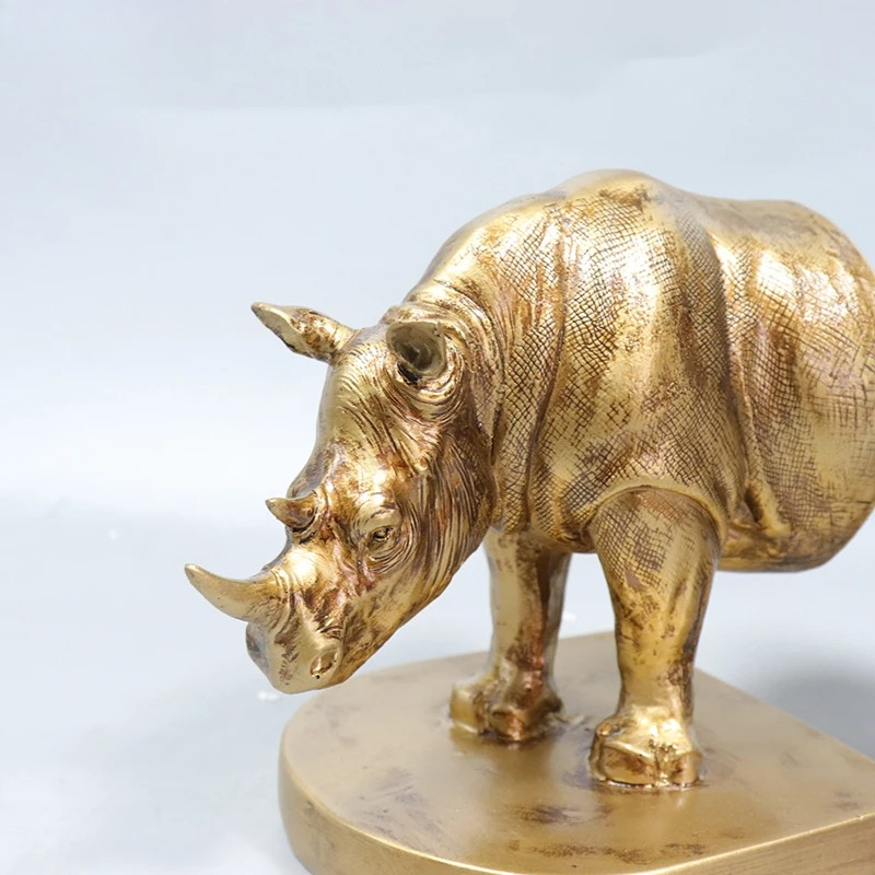 Retro Golden Rhinoceros Statue - Aesthetic Bookend recension och pris